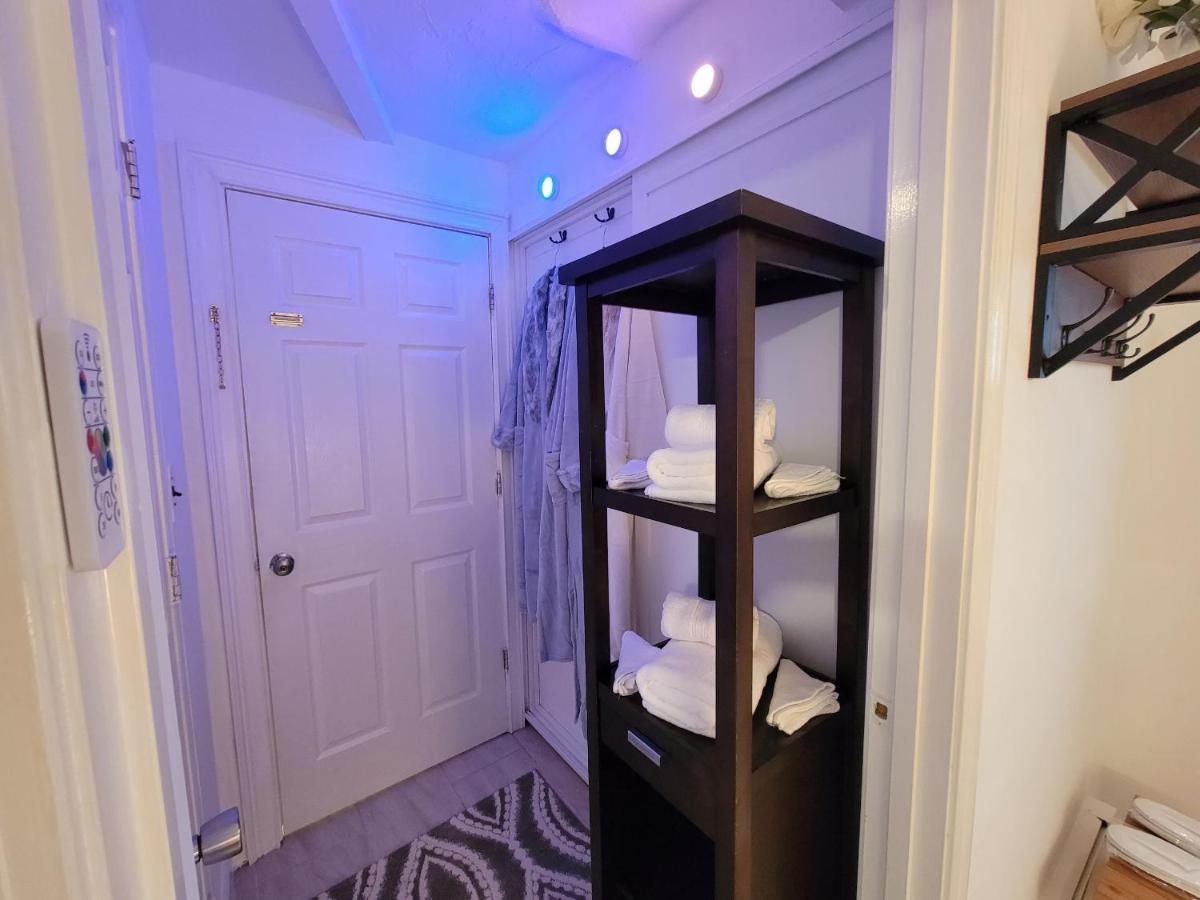 Comfy And Chic Boston Apartment! Free Parking ภายนอก รูปภาพ